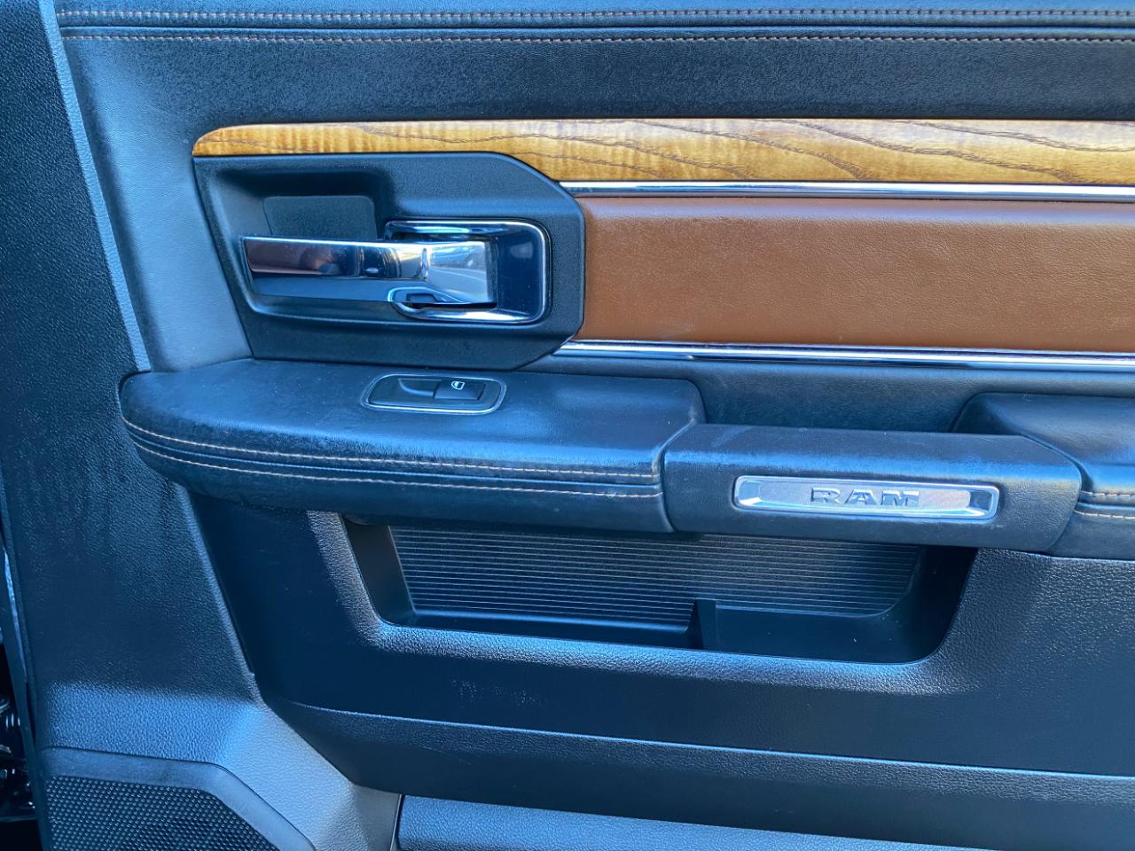 RAM 2500 4WD Crew Cab 149" Laramie Longhorn Edition 2014