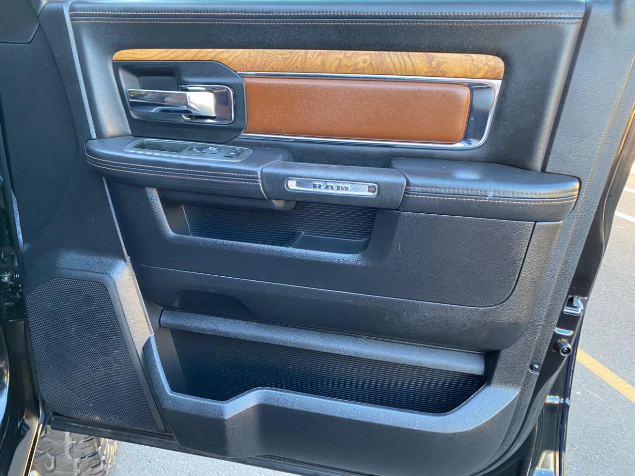 RAM 2500 4WD Crew Cab 149" Laramie Longhorn Edition 2014