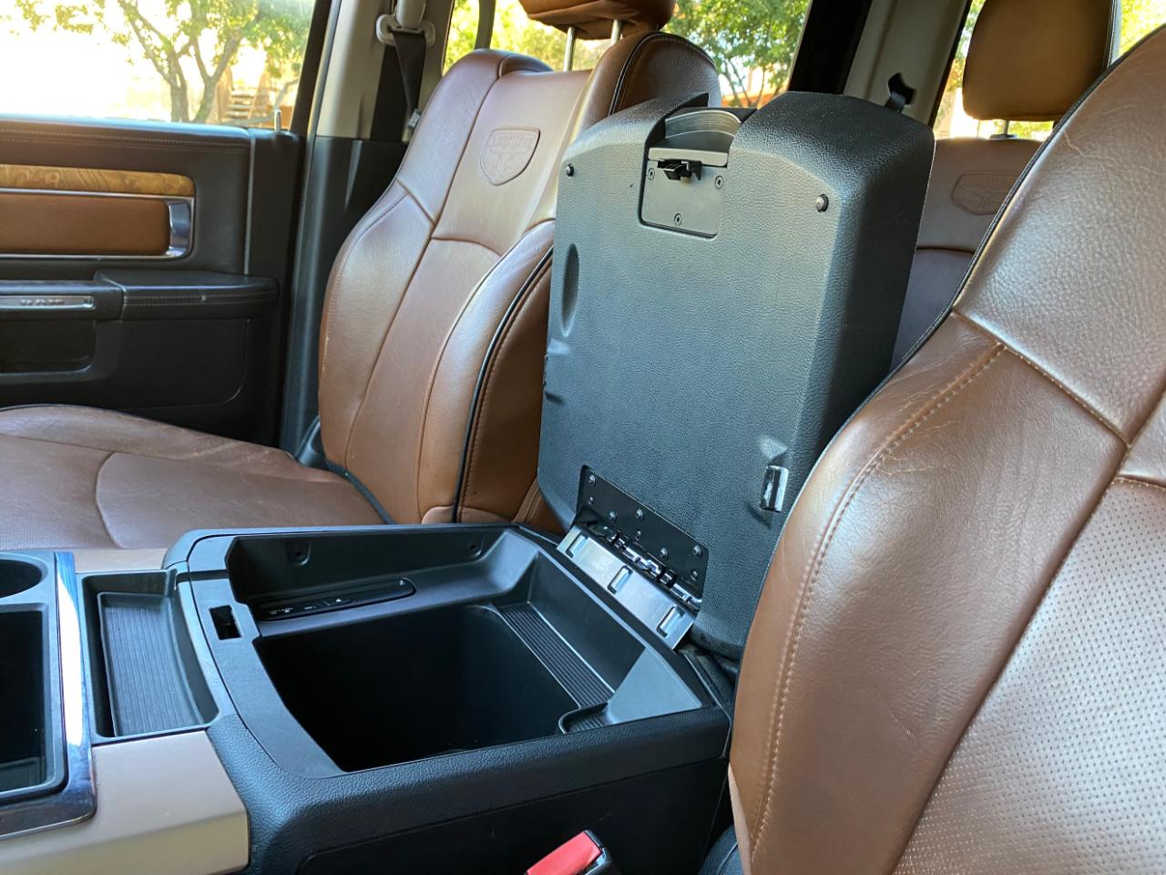 RAM 2500 4WD Crew Cab 149" Laramie Longhorn Edition 2014