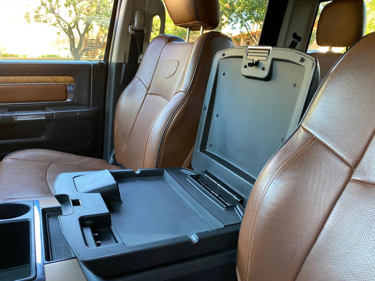 RAM 2500 4WD Crew Cab 149" Laramie Longhorn Edition 2014