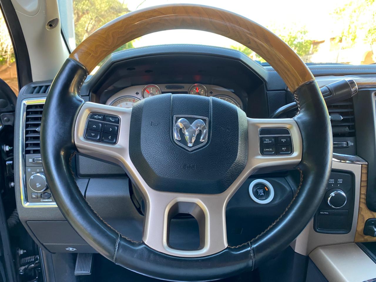 RAM 2500 4WD Crew Cab 149" Laramie Longhorn Edition 2014