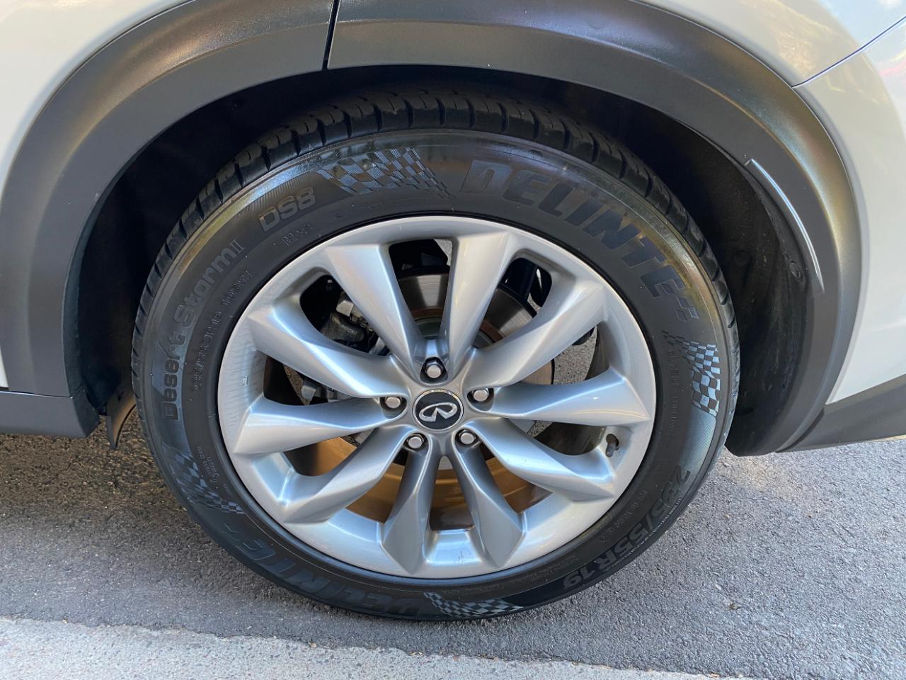 Infiniti QX50 LUXE FWD 2019