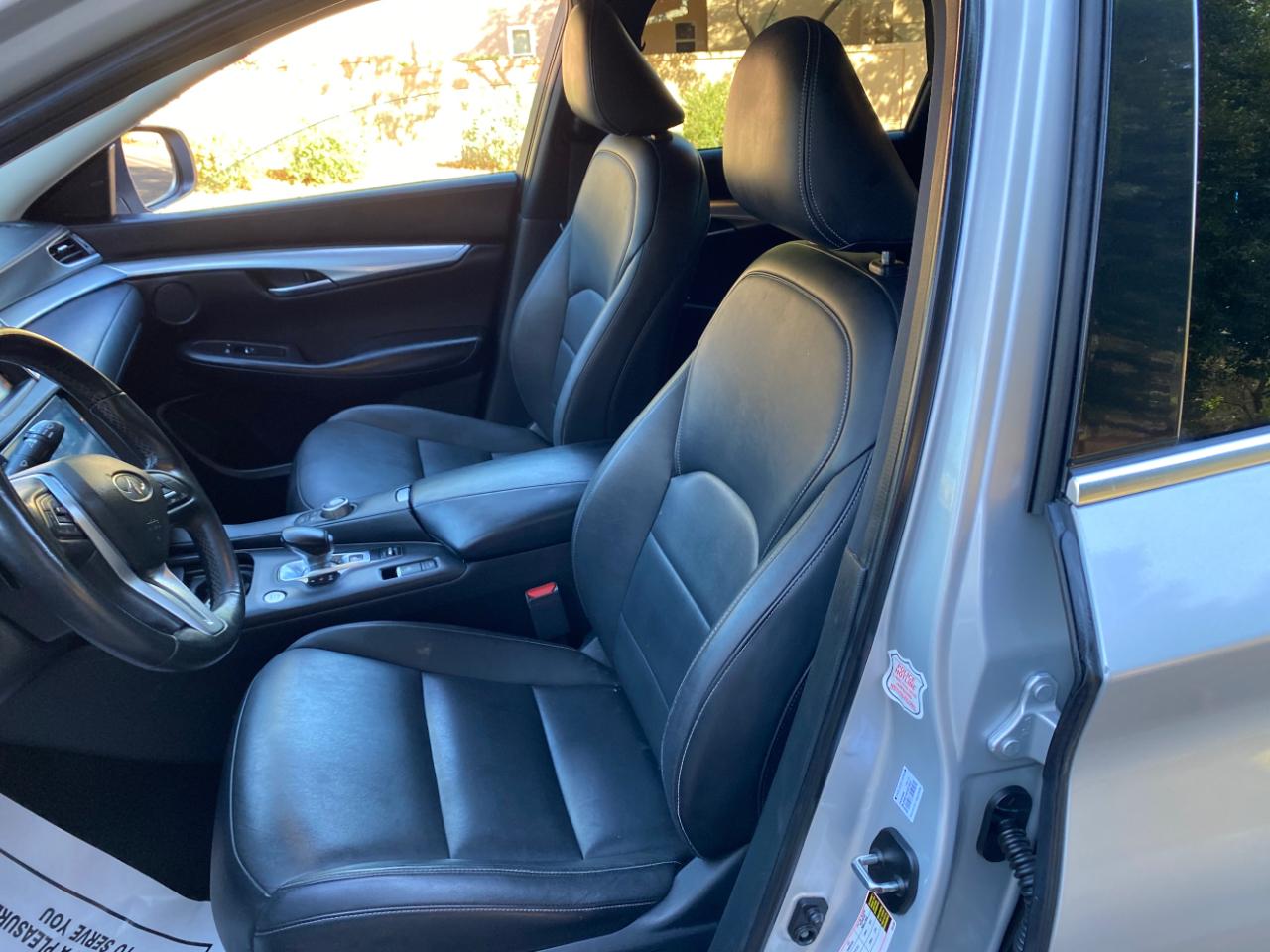 Infiniti QX50 LUXE FWD 2019