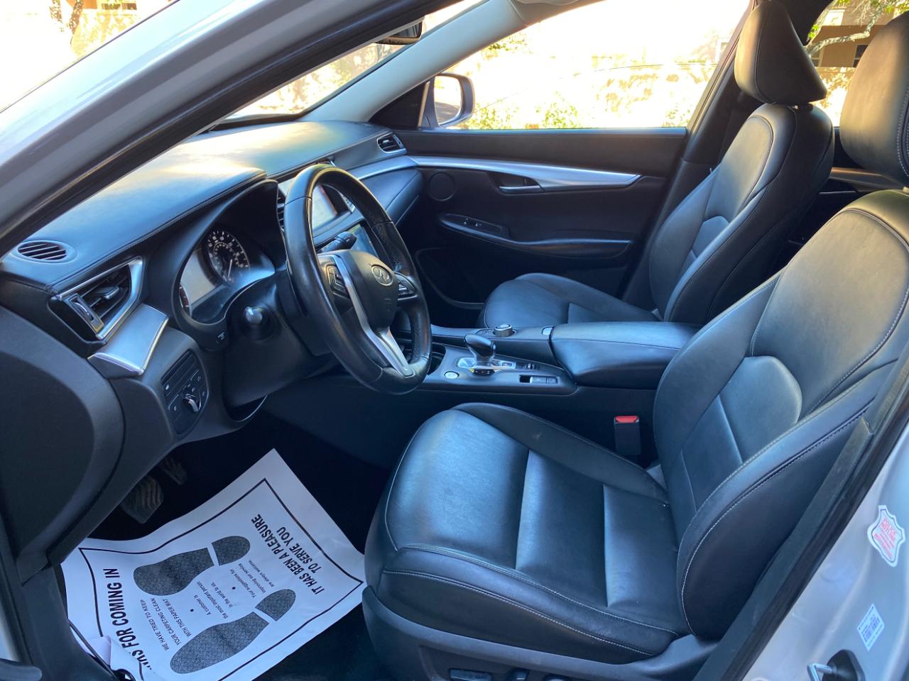 Infiniti QX50 LUXE FWD 2019