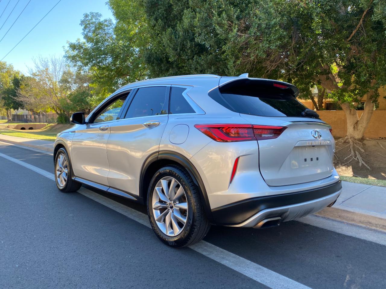 Infiniti QX50 LUXE FWD 2019