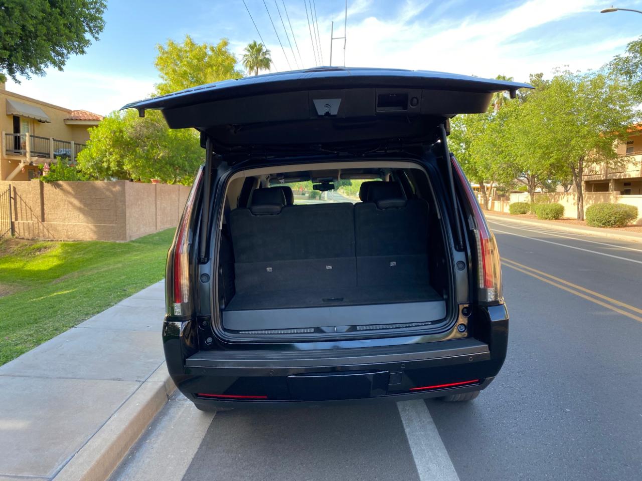 Cadillac Escalade 4WD 2016