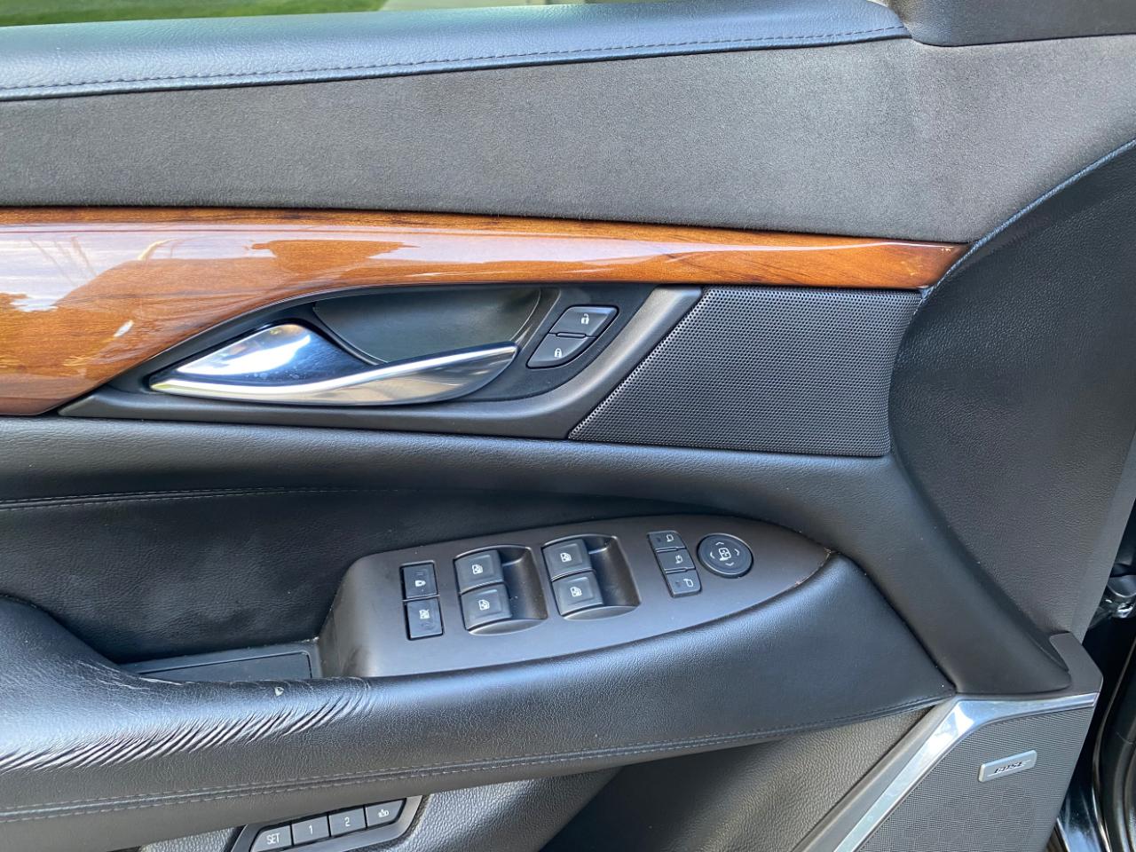 Cadillac Escalade 4WD 2016