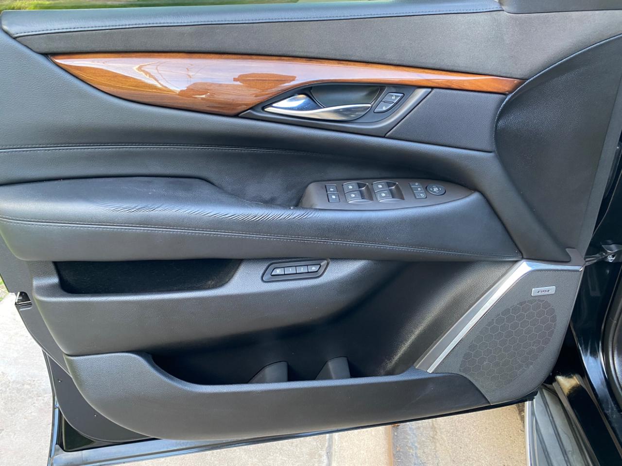 Cadillac Escalade 4WD 2016