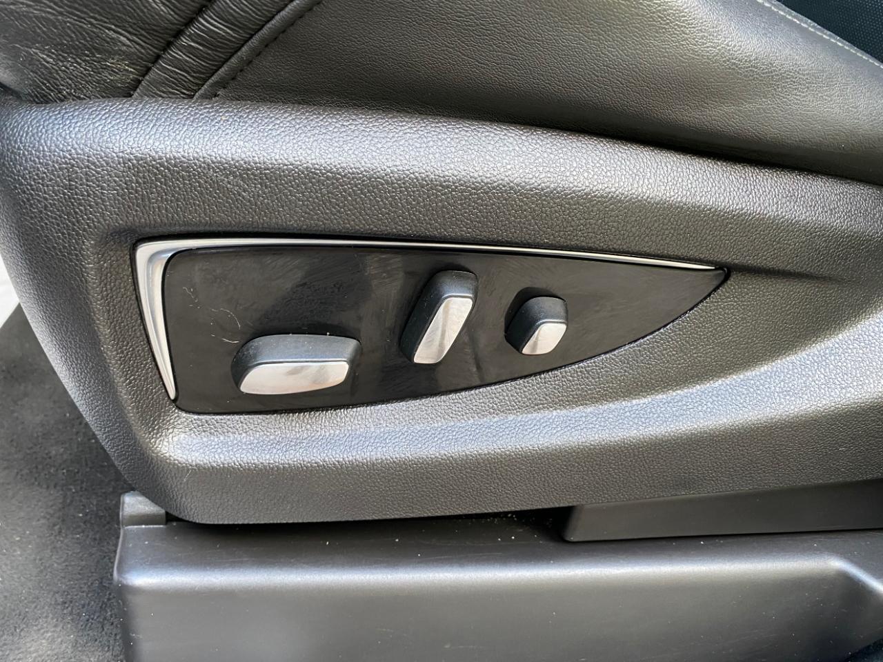 Cadillac Escalade 4WD 2016