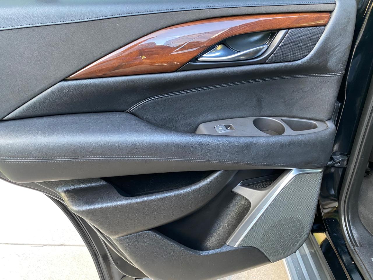 Cadillac Escalade 4WD 2016