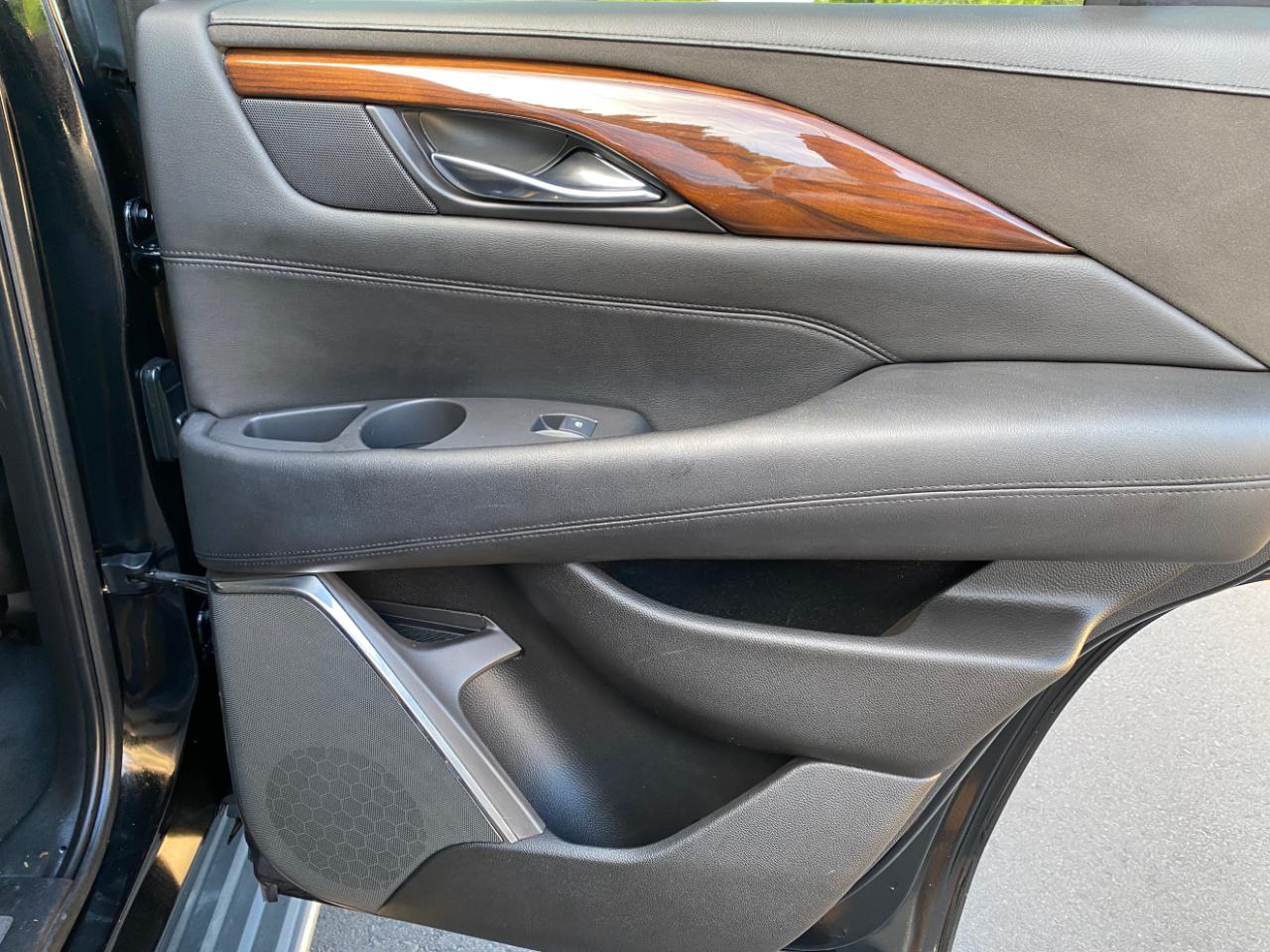 Cadillac Escalade 4WD 2016