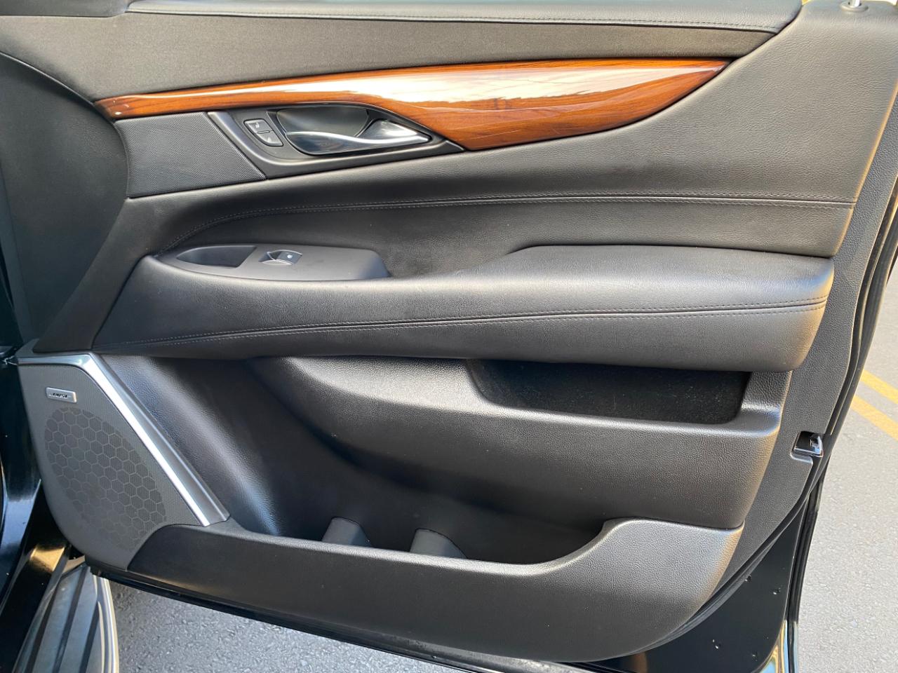 Cadillac Escalade 4WD 2016