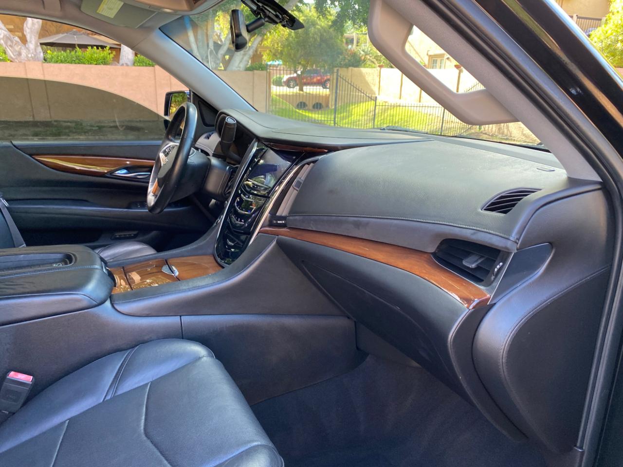 Cadillac Escalade 4WD 2016