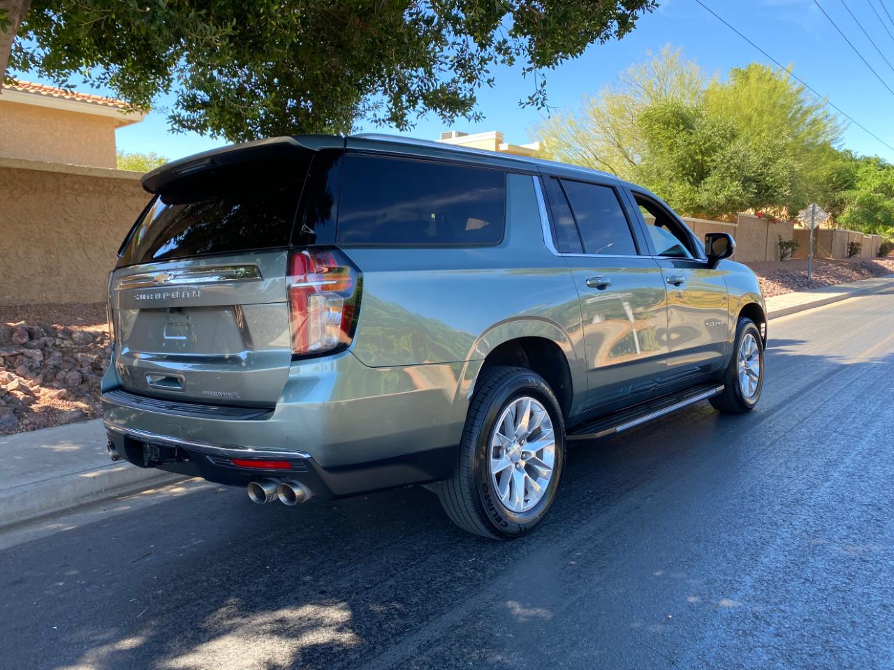 Chevrolet Suburban 4WD 4dr Premier 2023