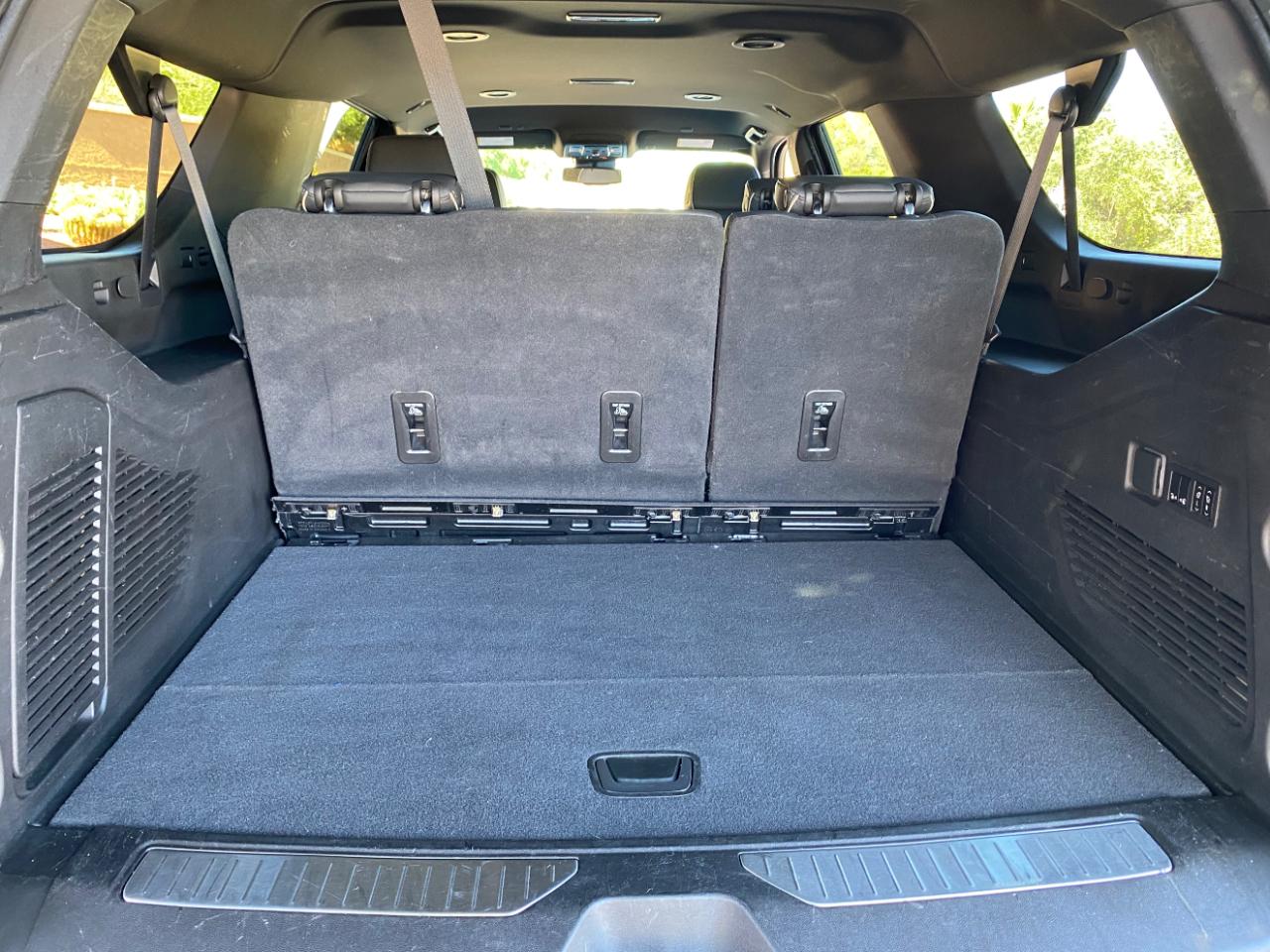 Chevrolet Suburban 4WD 4dr Premier 2023