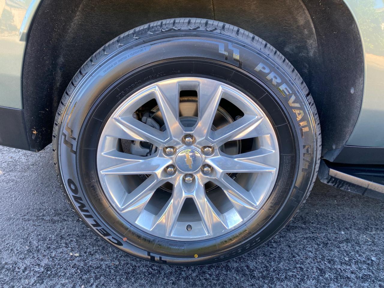 Chevrolet Suburban 4WD 4dr Premier 2023