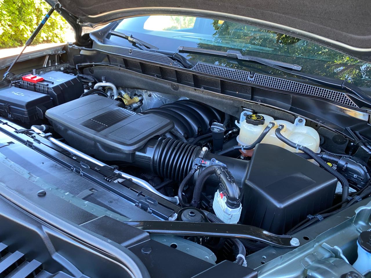 Chevrolet Suburban 4WD 4dr Premier 2023