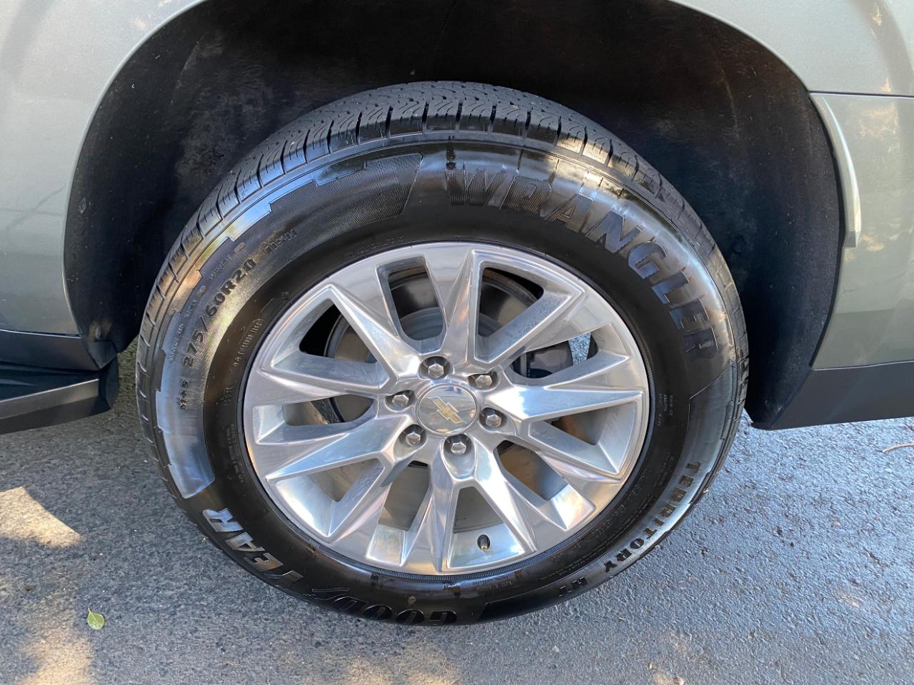 Chevrolet Suburban 4WD 4dr Premier 2023