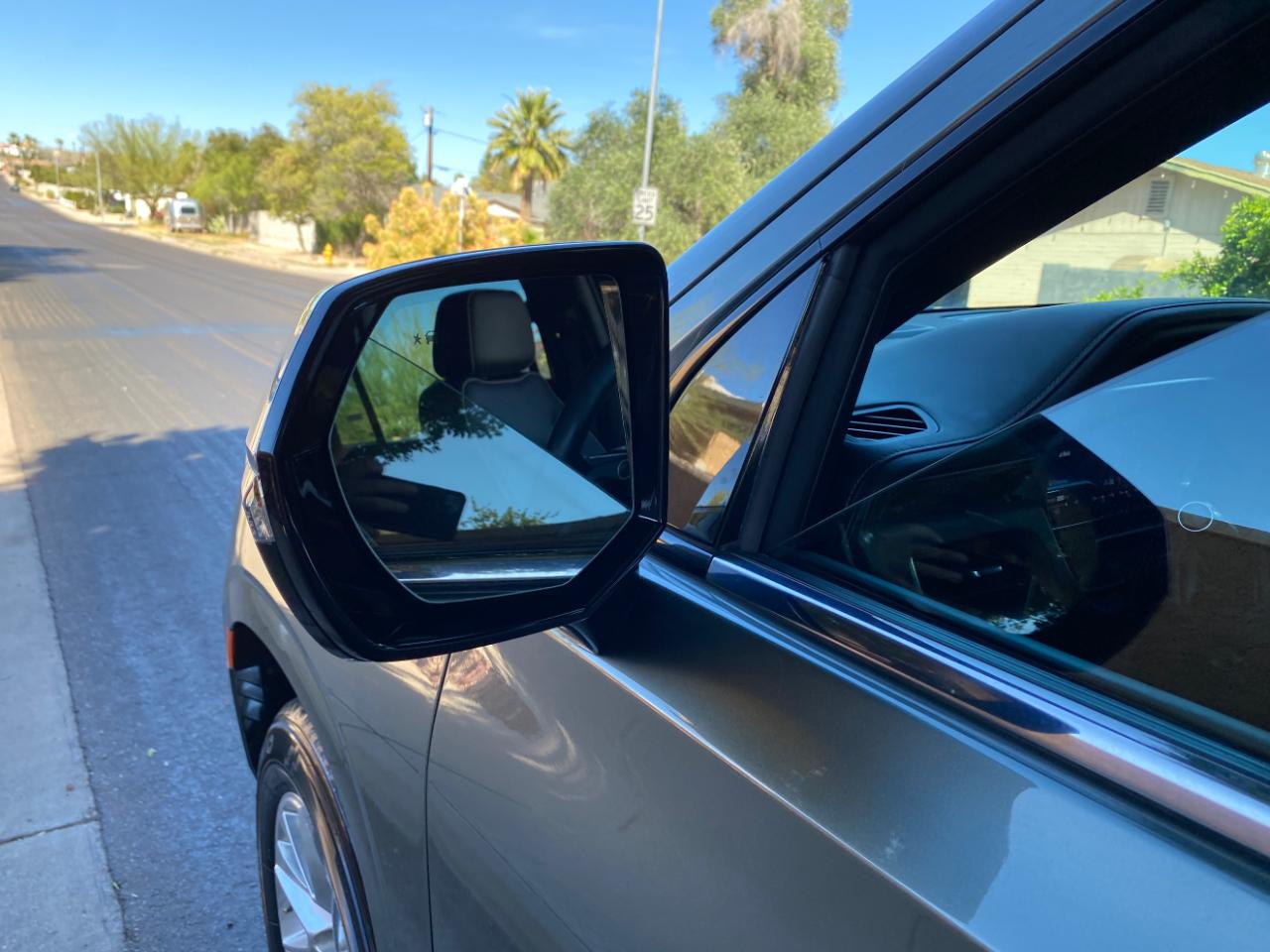 Chevrolet Suburban 4WD 4dr Premier 2023