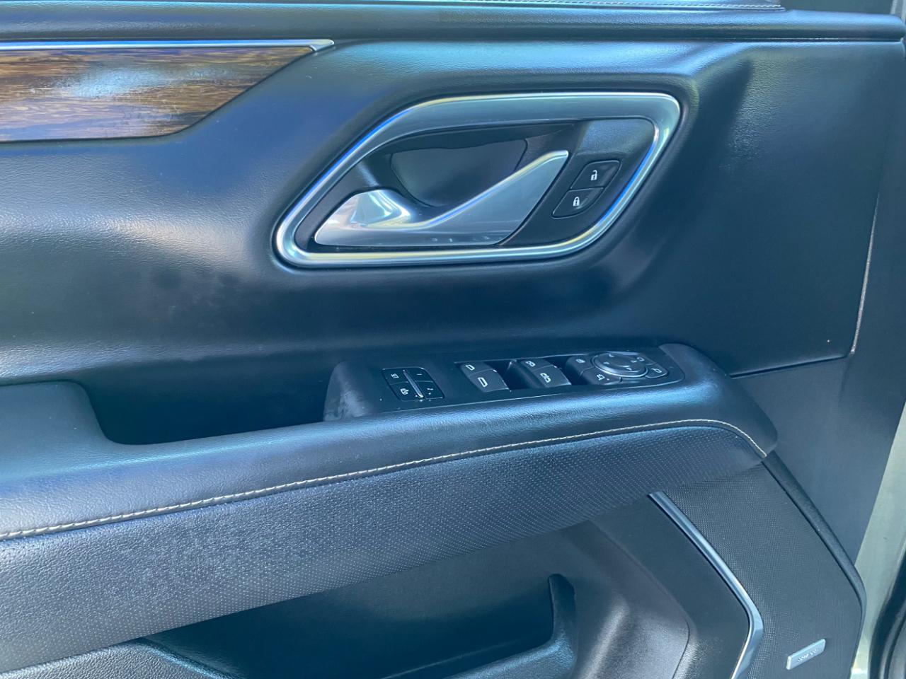 Chevrolet Suburban 4WD 4dr Premier 2023