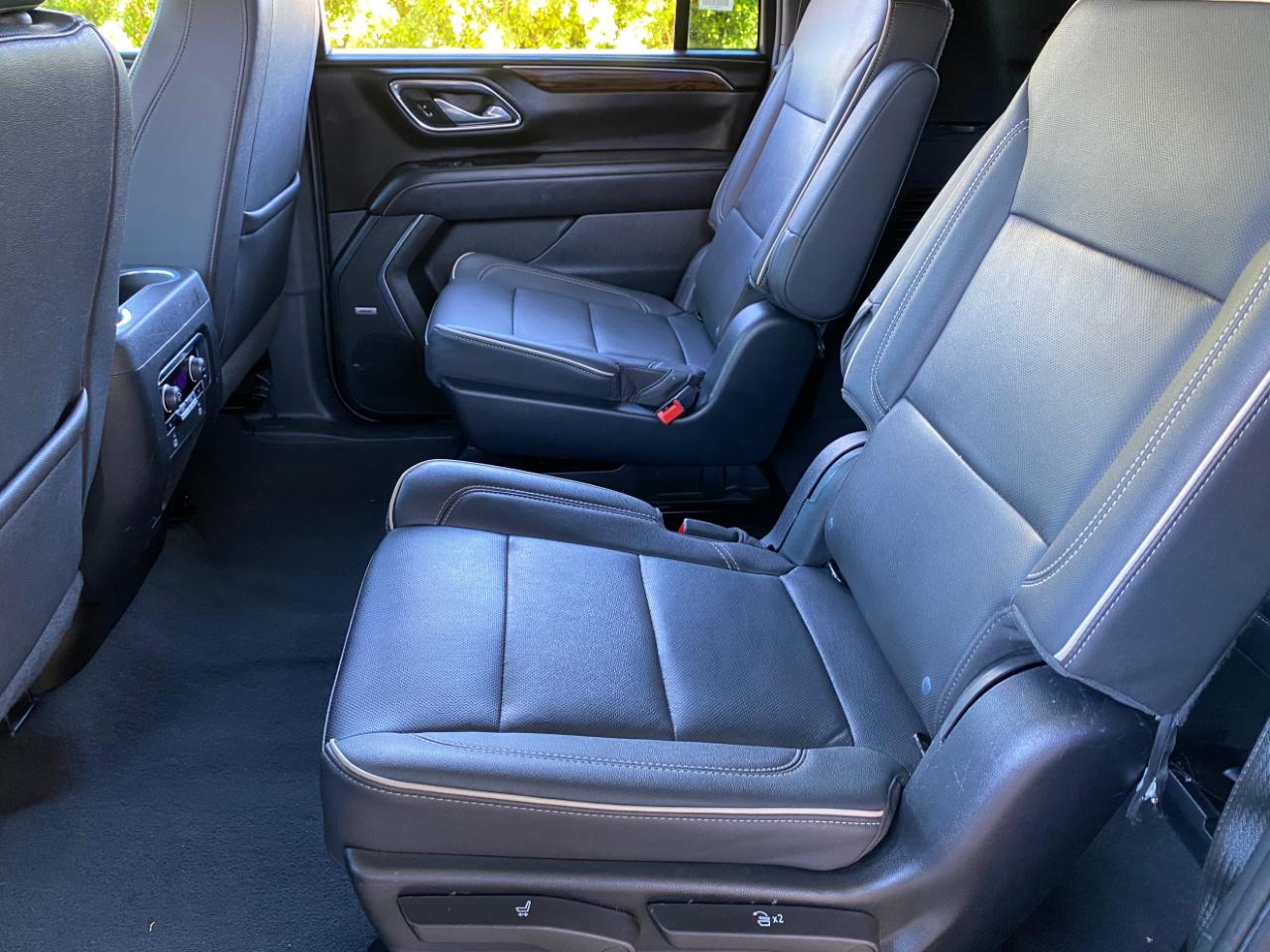 Chevrolet Suburban 4WD 4dr Premier 2023