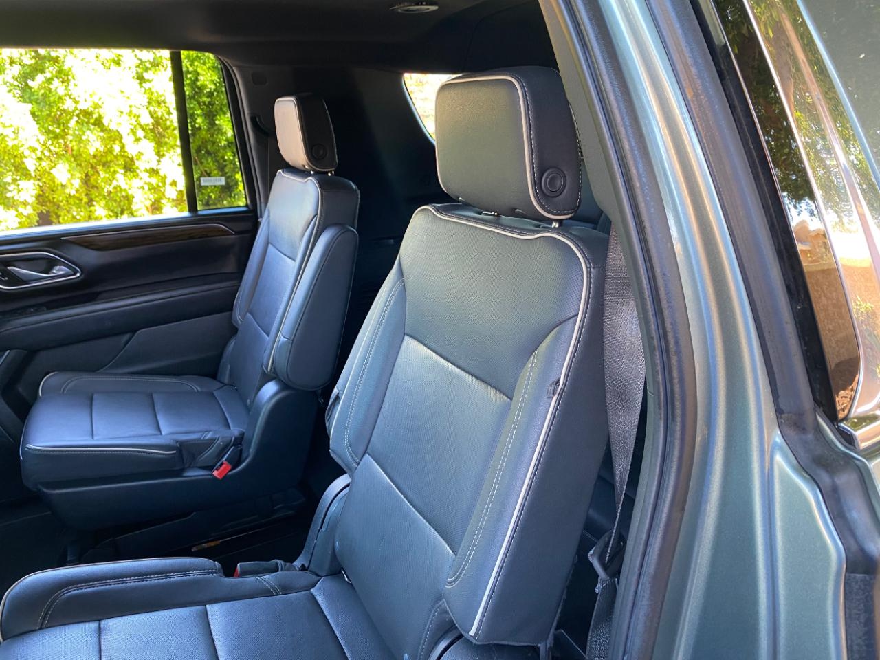 Chevrolet Suburban 4WD 4dr Premier 2023