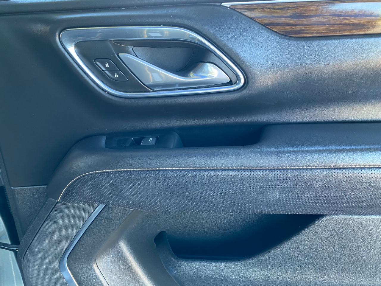 Chevrolet Suburban 4WD 4dr Premier 2023