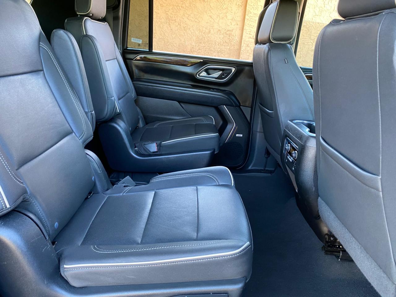 Chevrolet Suburban 4WD 4dr Premier 2023