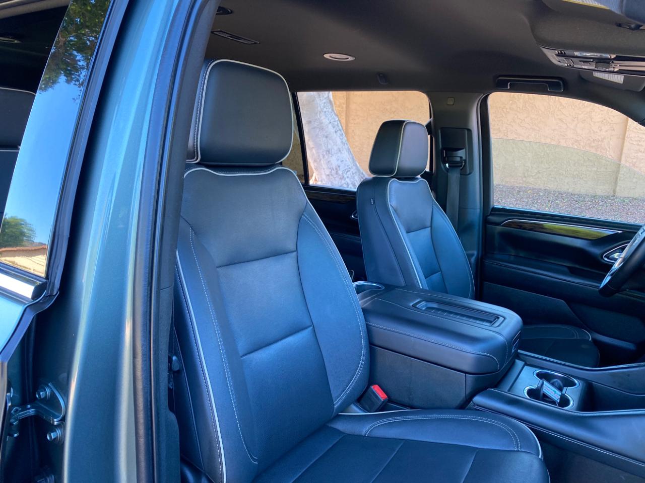 Chevrolet Suburban 4WD 4dr Premier 2023