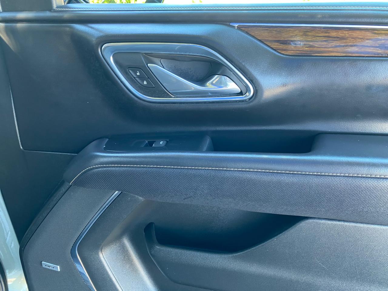 Chevrolet Suburban 4WD 4dr Premier 2023