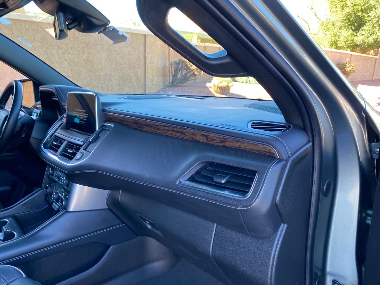 Chevrolet Suburban 4WD 4dr Premier 2023