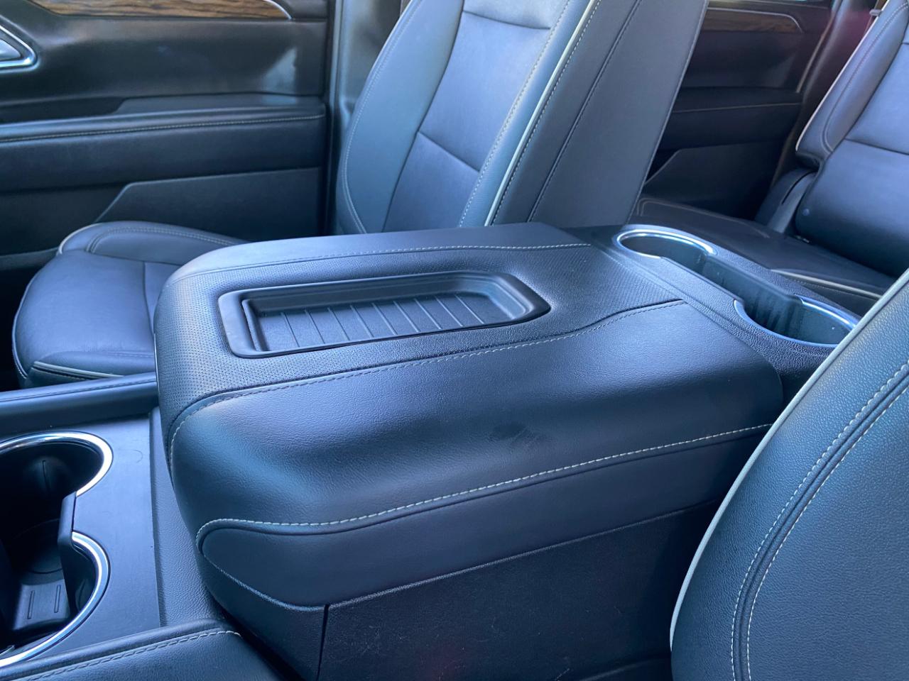 Chevrolet Suburban 4WD 4dr Premier 2023