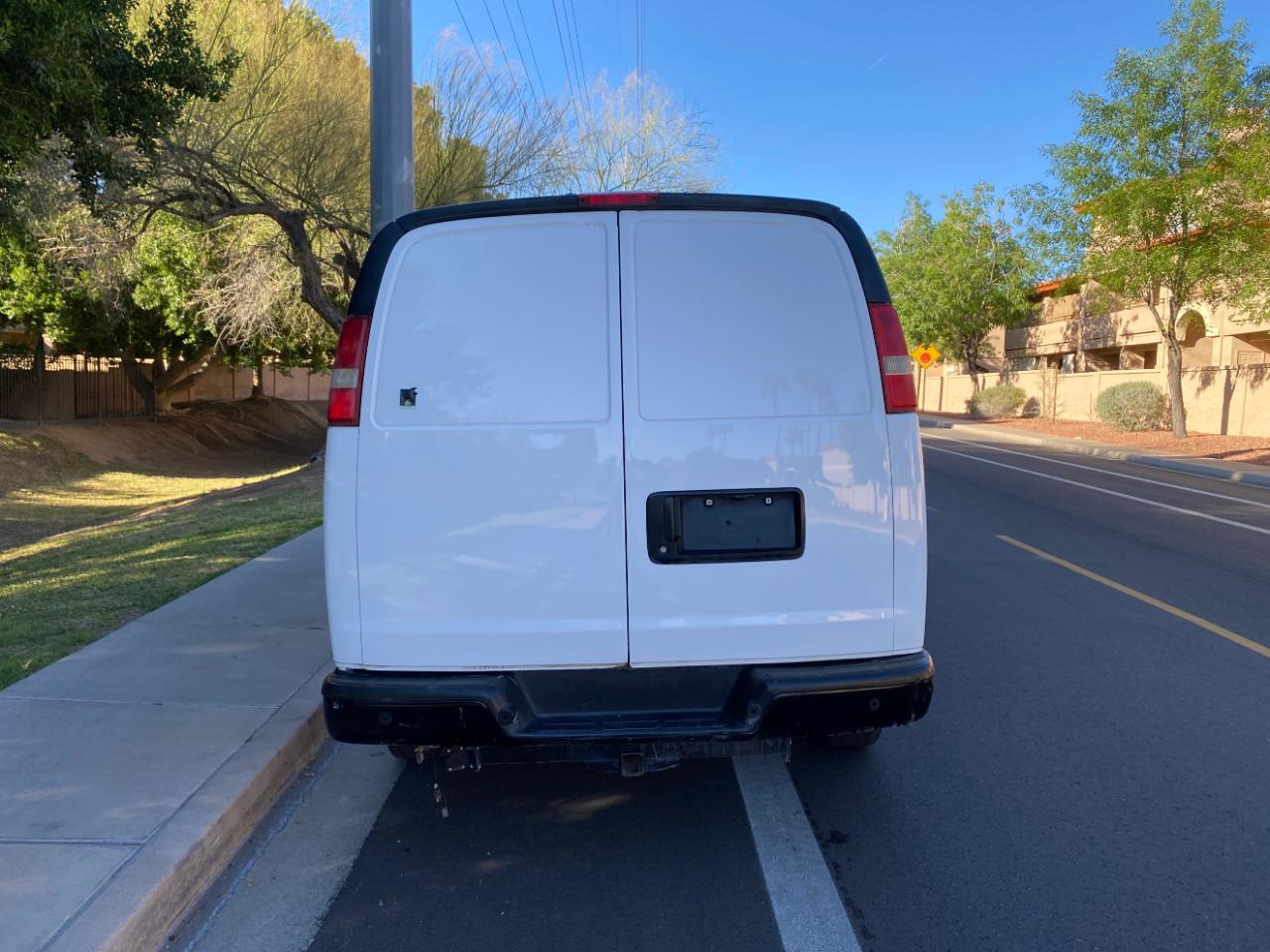 Chevrolet Express Cargo Van RWD 3500 155" 2017