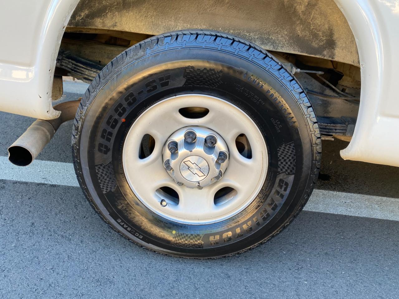 Chevrolet Express Cargo Van RWD 3500 155" 2017