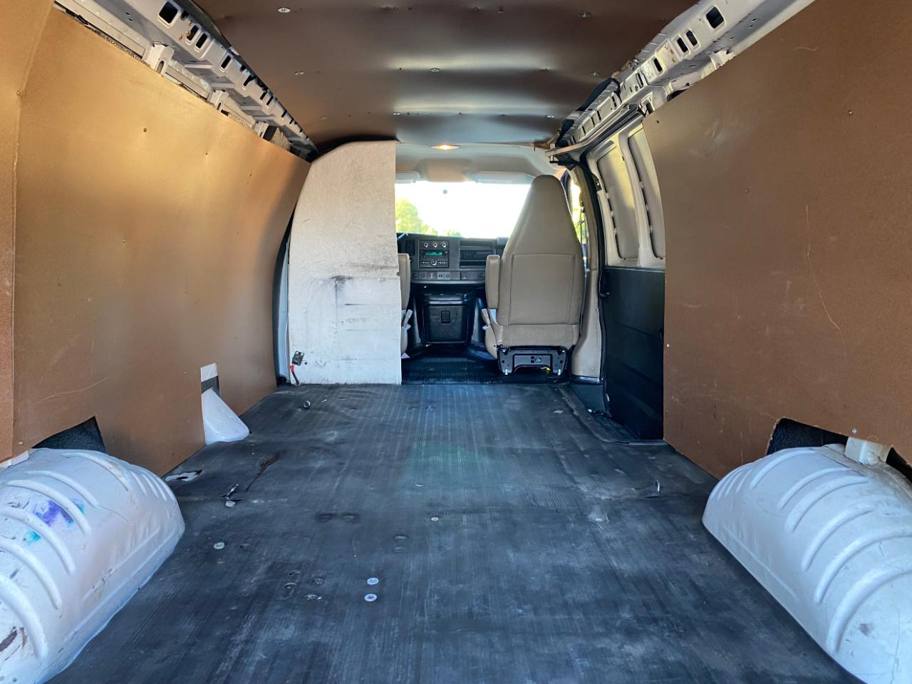 Chevrolet Express Cargo Van RWD 3500 155" 2017