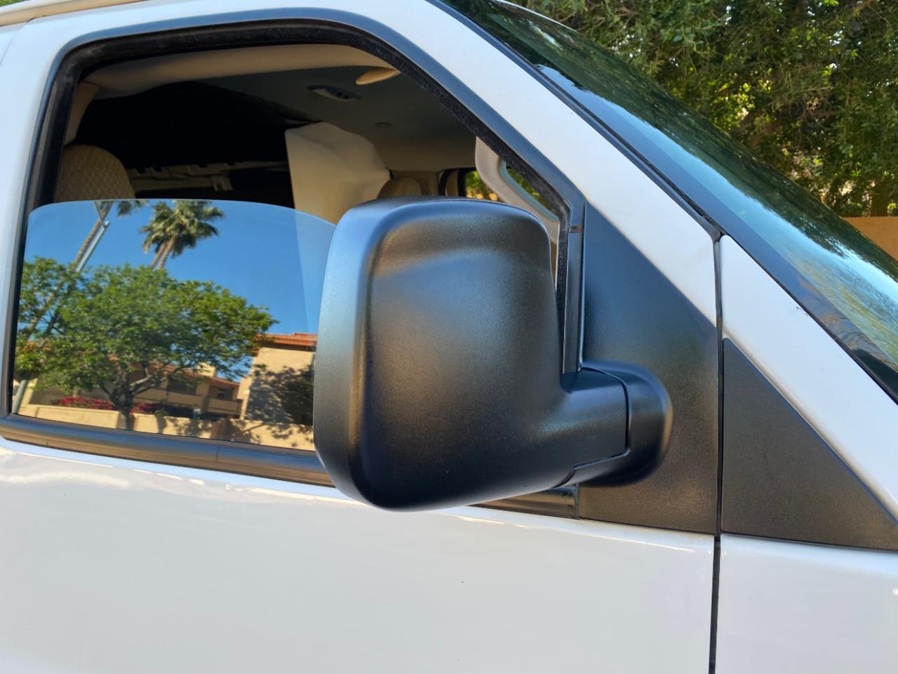 Chevrolet Express Cargo Van RWD 3500 155" 2017