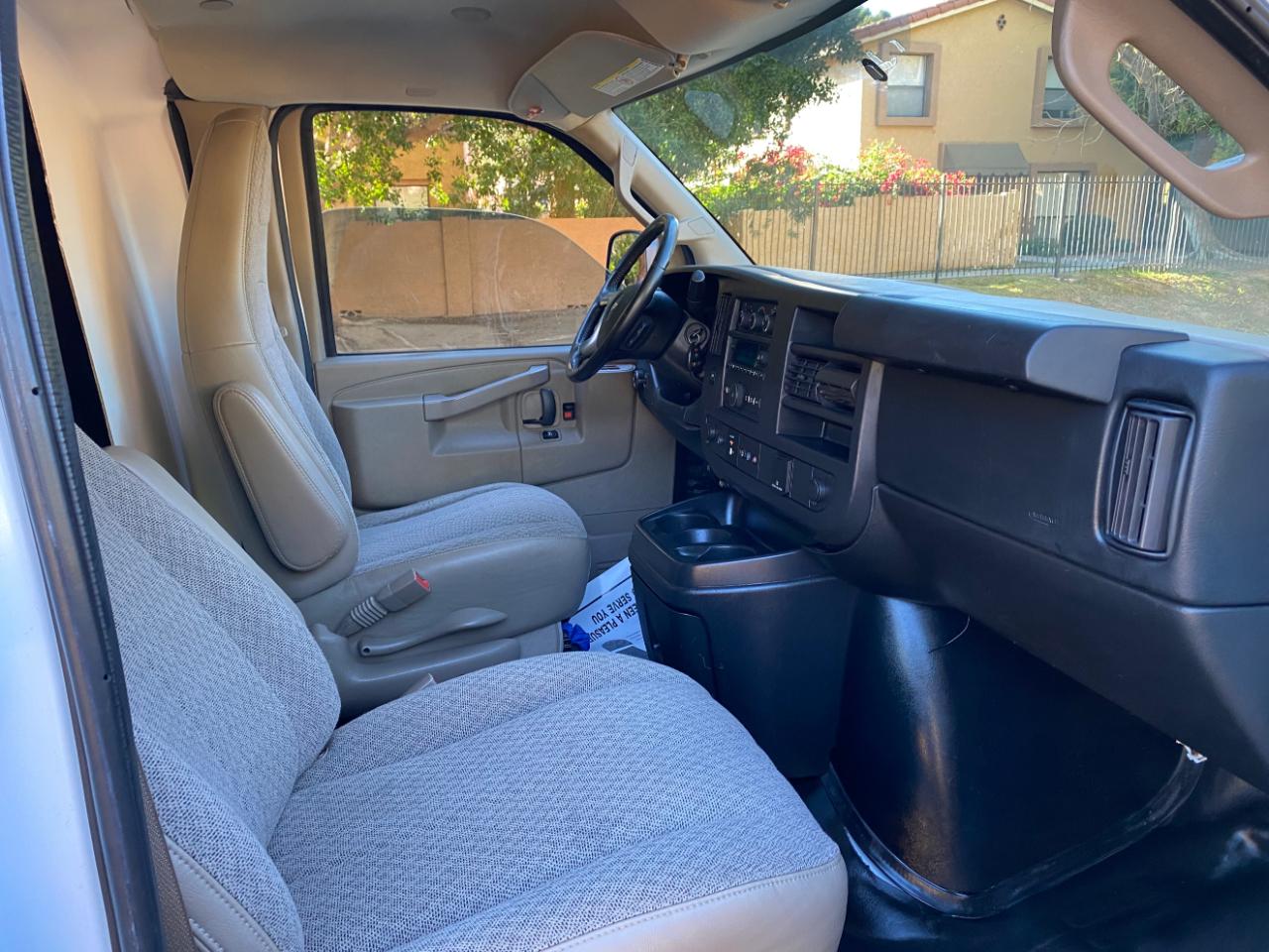 Chevrolet Express Cargo Van RWD 3500 155" 2017