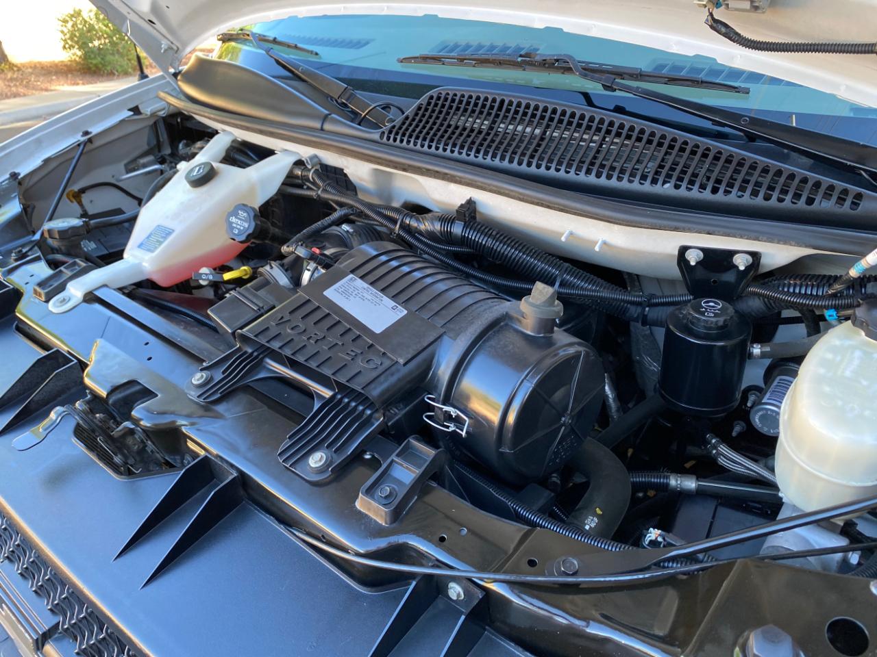 Chevrolet Express Cargo Van RWD 3500 155" 2017