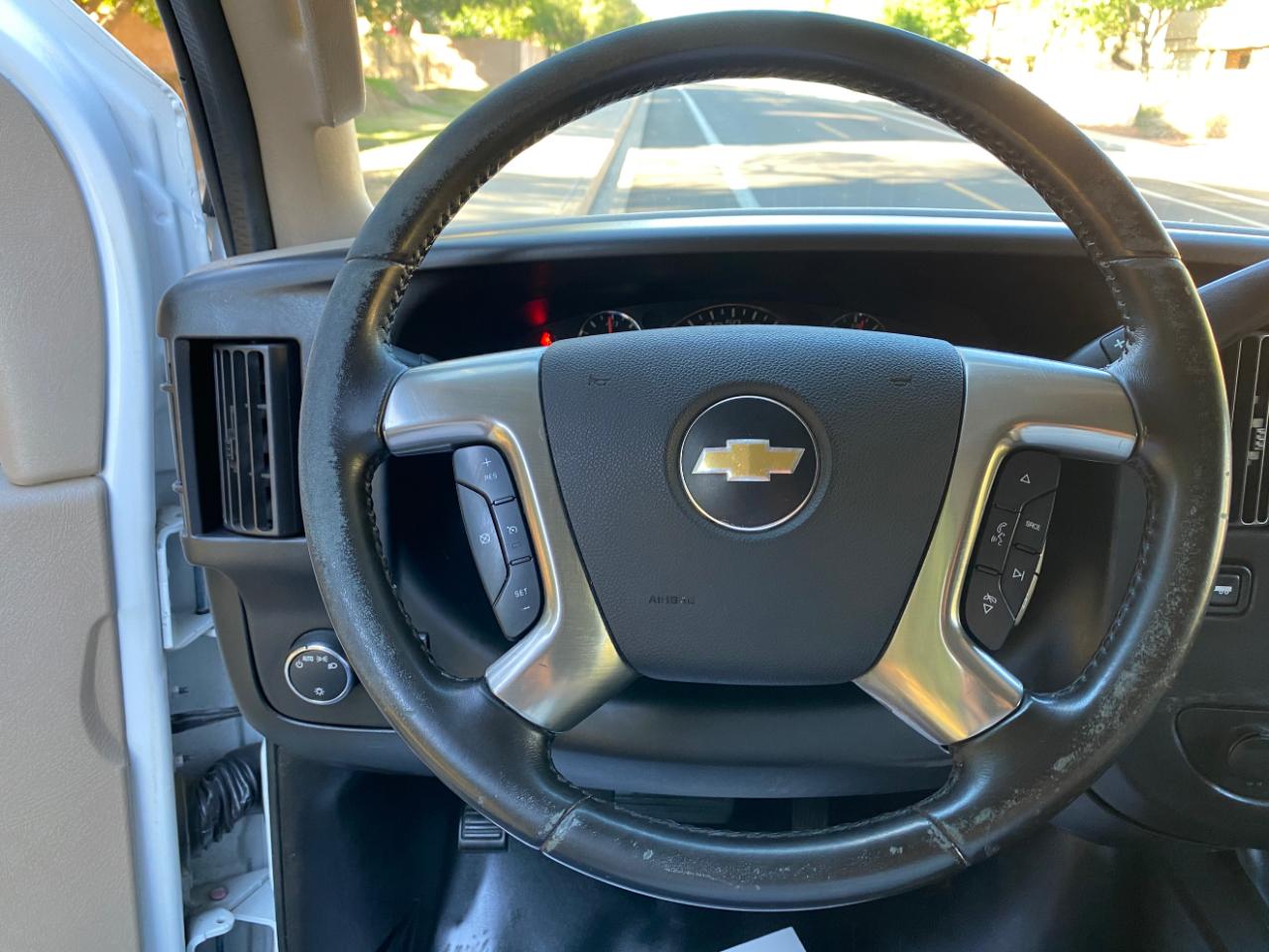 Chevrolet Express Cargo Van RWD 3500 155" 2017