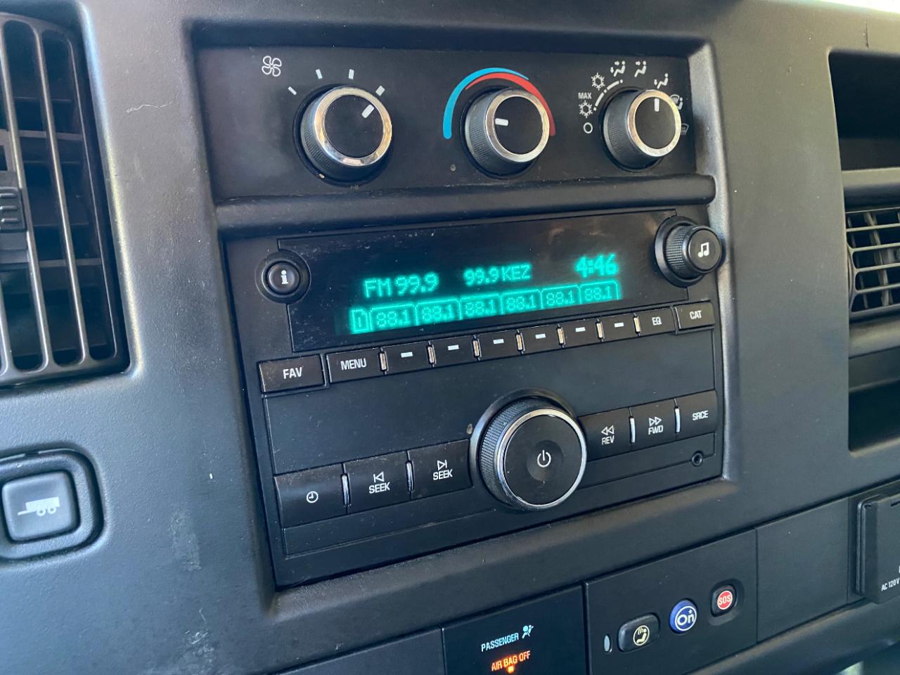 Chevrolet Express Cargo Van RWD 3500 155" 2017