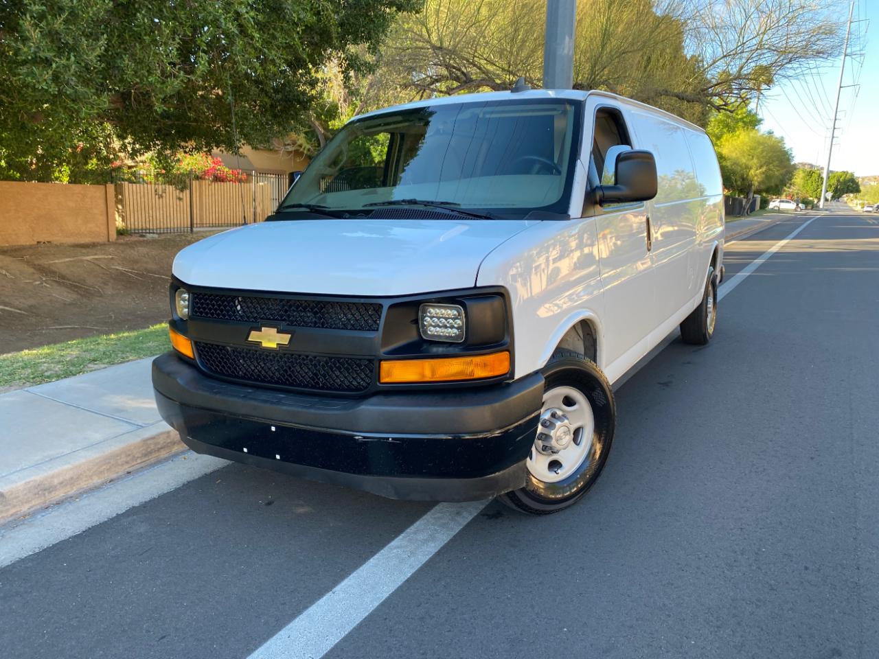 Chevrolet Express Cargo Van RWD 3500 155" 2017