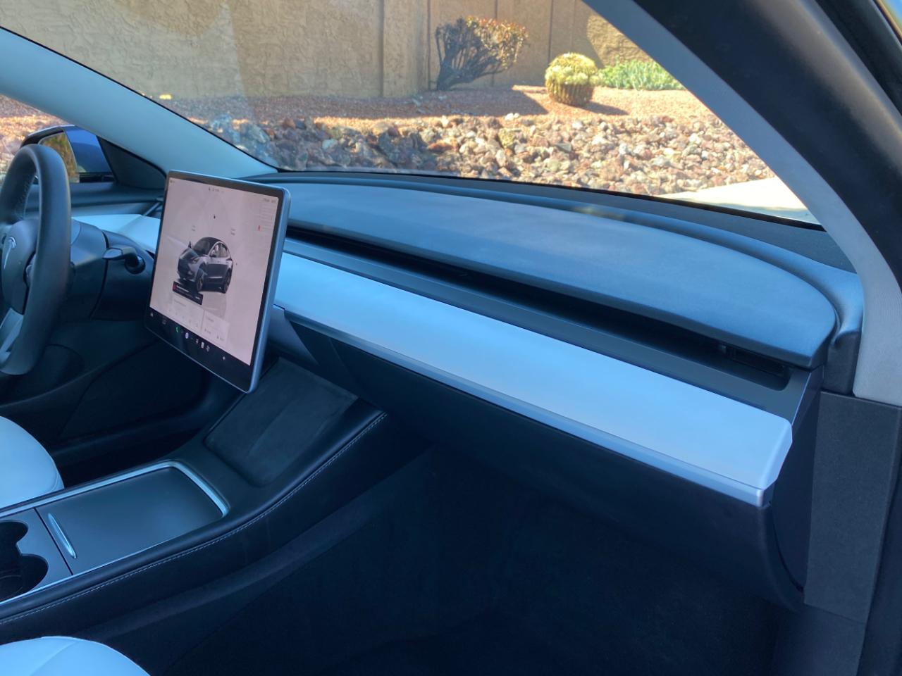 Tesla Model 3 RWD 2023