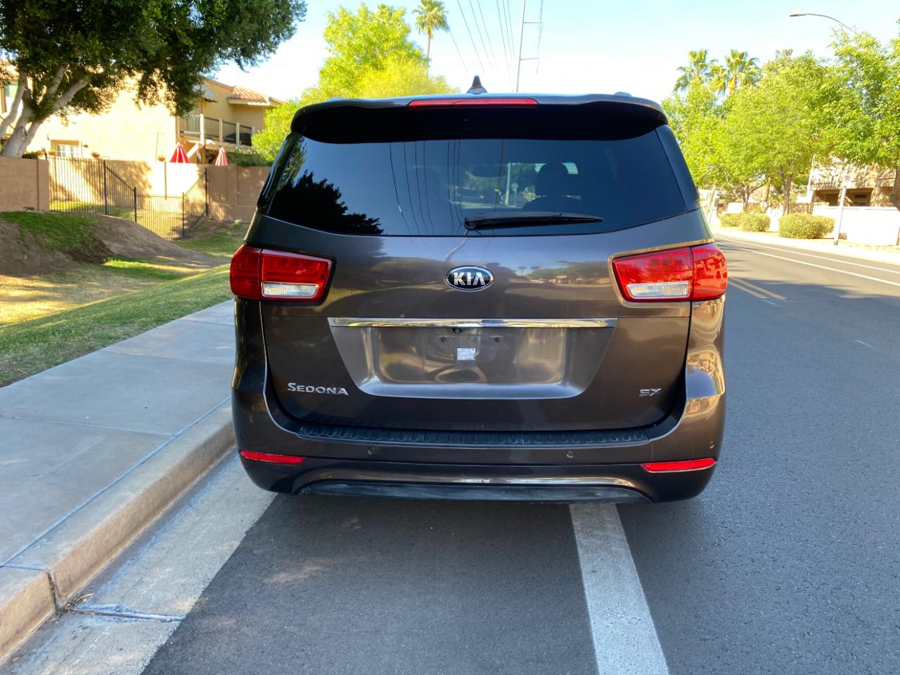 Kia Sedona 4dr Wgn SX 2016