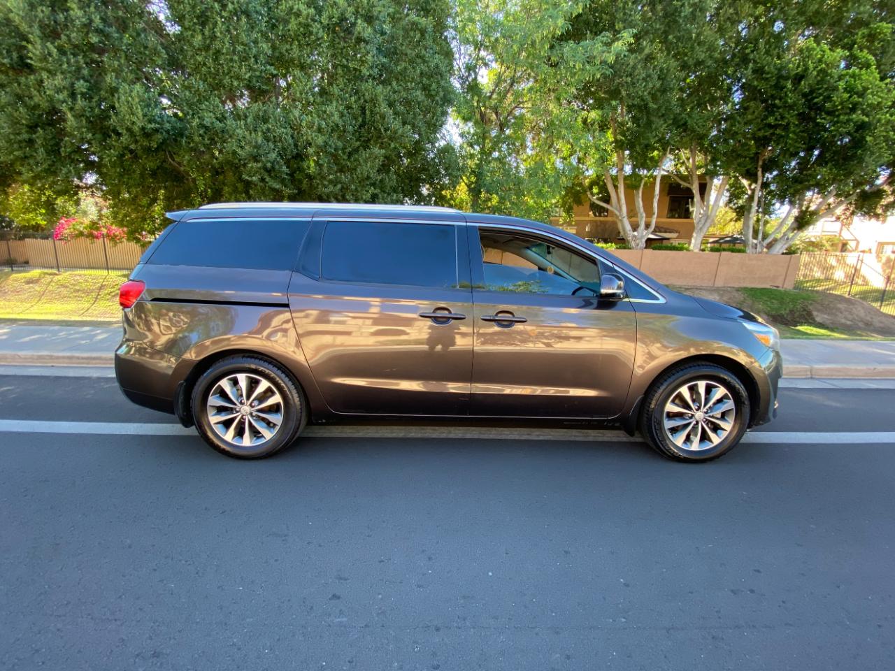 Kia Sedona 4dr Wgn SX 2016