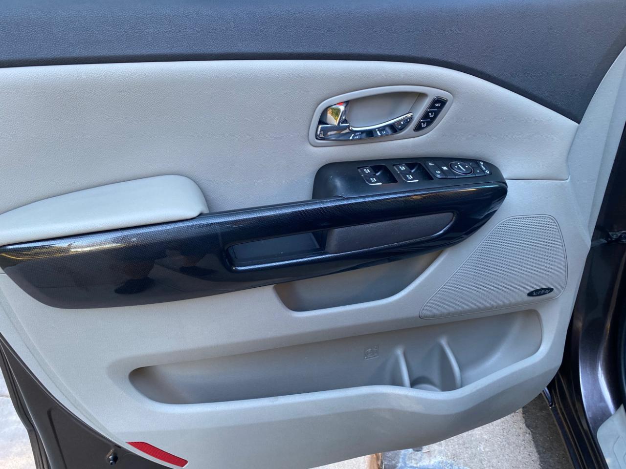 Kia Sedona 4dr Wgn SX 2016