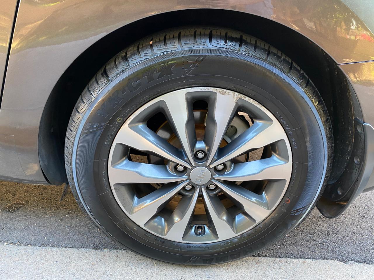 Kia Sedona 4dr Wgn SX 2016