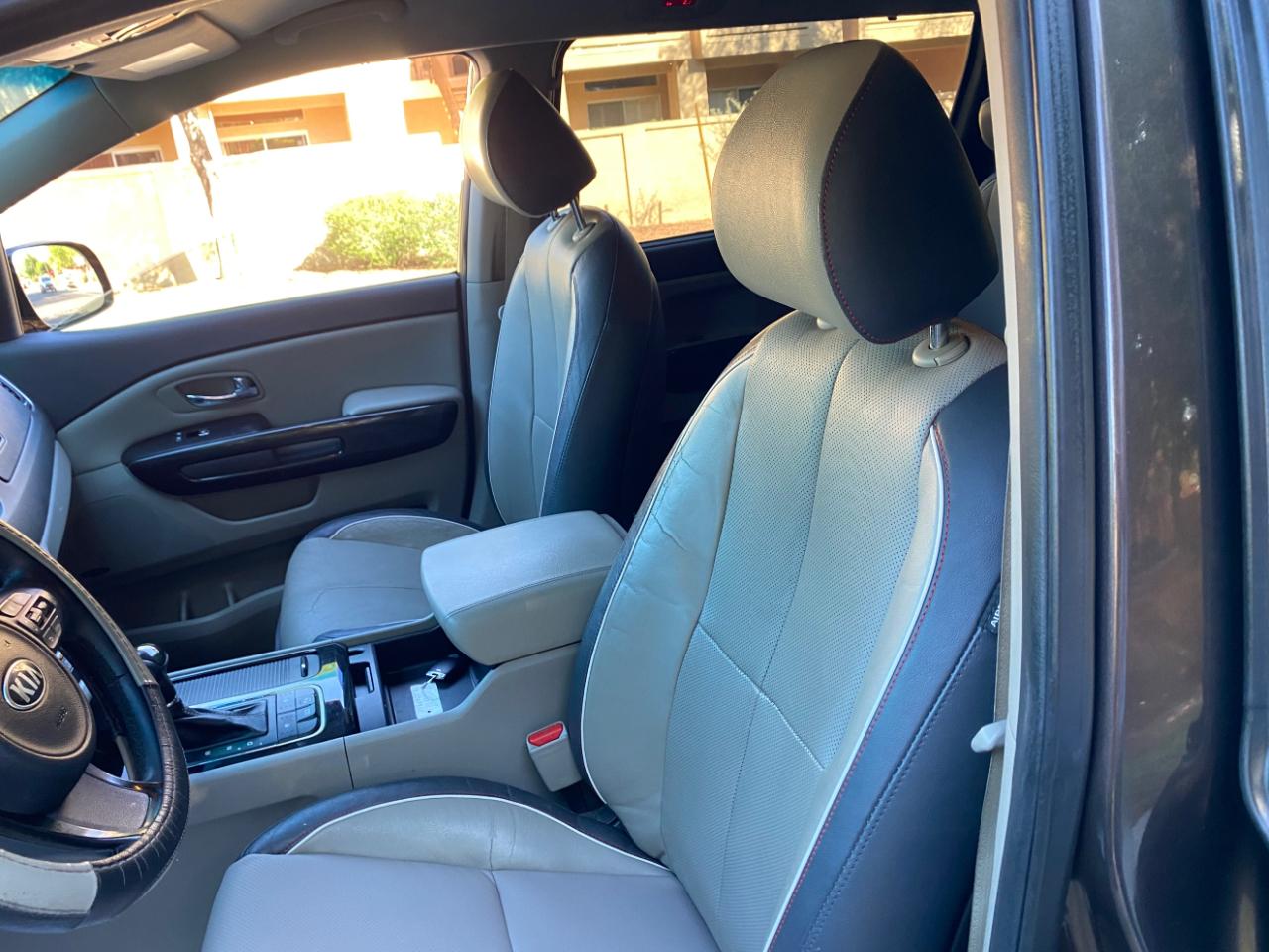 Kia Sedona 4dr Wgn SX 2016