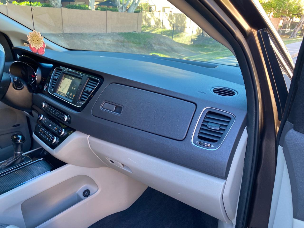 Kia Sedona 4dr Wgn SX 2016