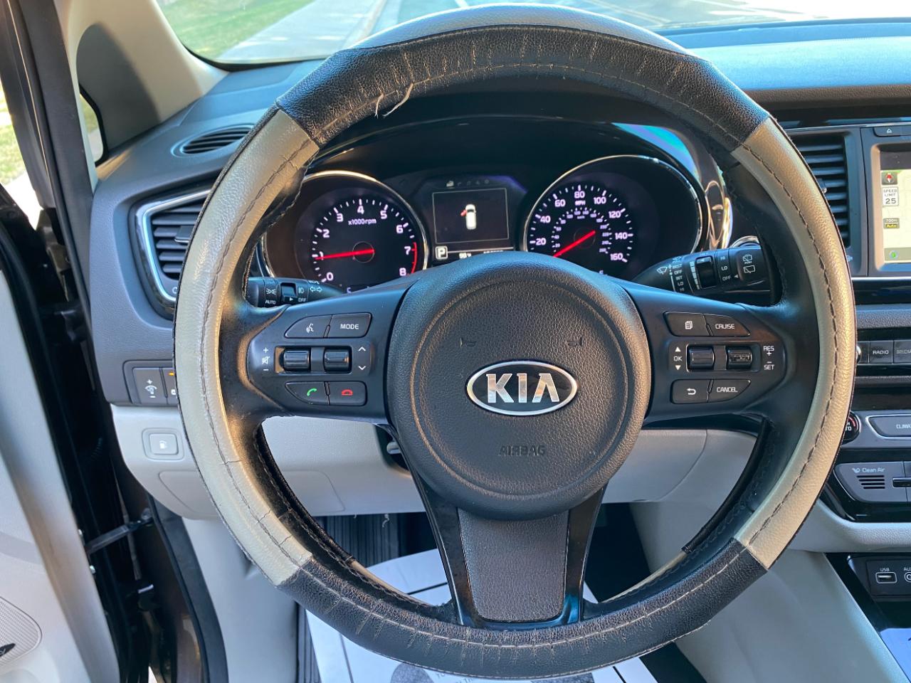 Kia Sedona 4dr Wgn SX 2016