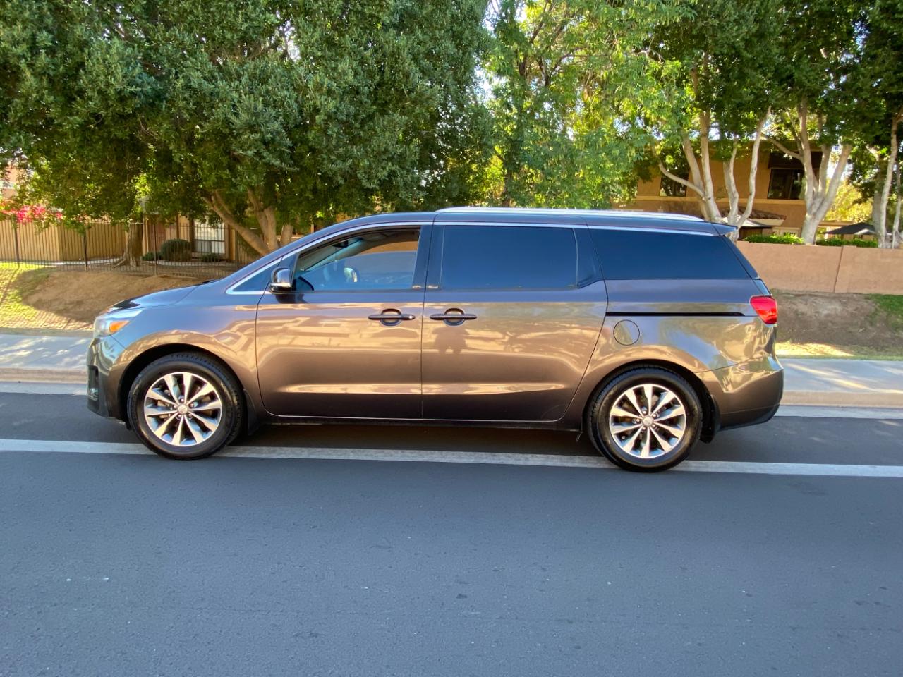 Kia Sedona 4dr Wgn SX 2016